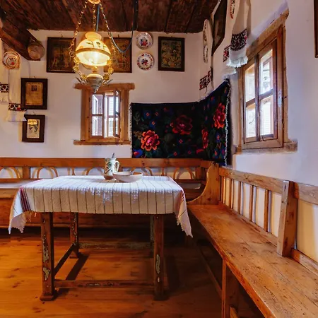 Echoes Of Vladicu Chalet *