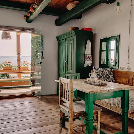 Chalet Echoes Of Vladicu Cluj-Napoca