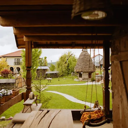 Echoes Of Vladicu Chalet *