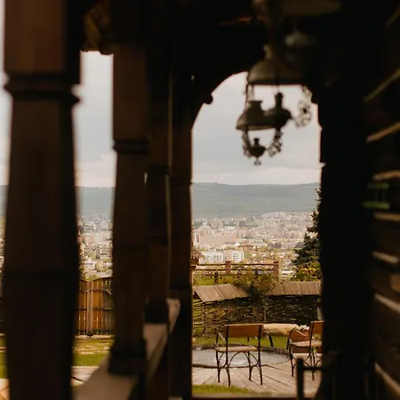 Chalet Echoes Of Vladicu *